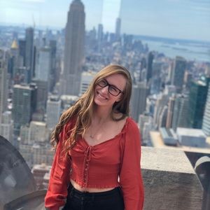 Meet your Posher, Lauren